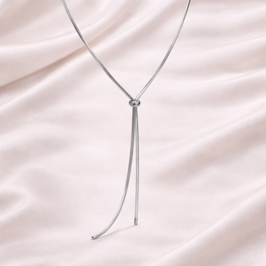 Vyra Necklace